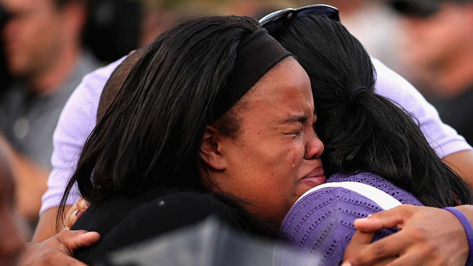 La trampa explosiva en casa del autor del tiroteo habría destruido los bloques de viviendas cercanos - Informativo 24h | Ver