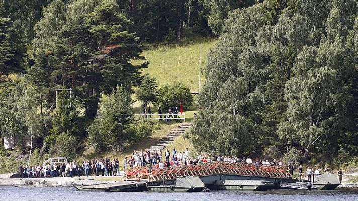 Telediario 1 - Crónica de los atentados de Noruega