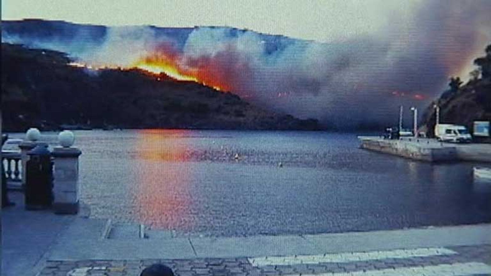 La N 260, en Port Bou, se convirtió ayer por la tarde en una trampa mortal