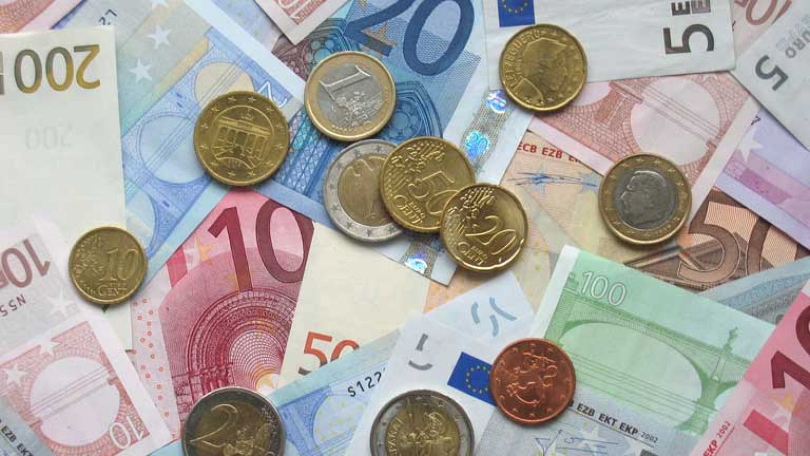 Los inversores exigen los mismos intereses para comprar bonos a diez y a tres años