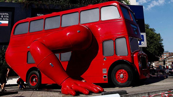 Telediario 1 - Los autobuses de Londres, contagiados por los Juegos