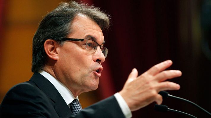 Telediario 1 - El Parlament aprueba su reclamación de pacto fiscal con el aval parcial del PSC