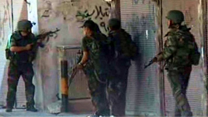 Telediario 1 - Continúan los combates en Alepo, segunda ciudad de Siria