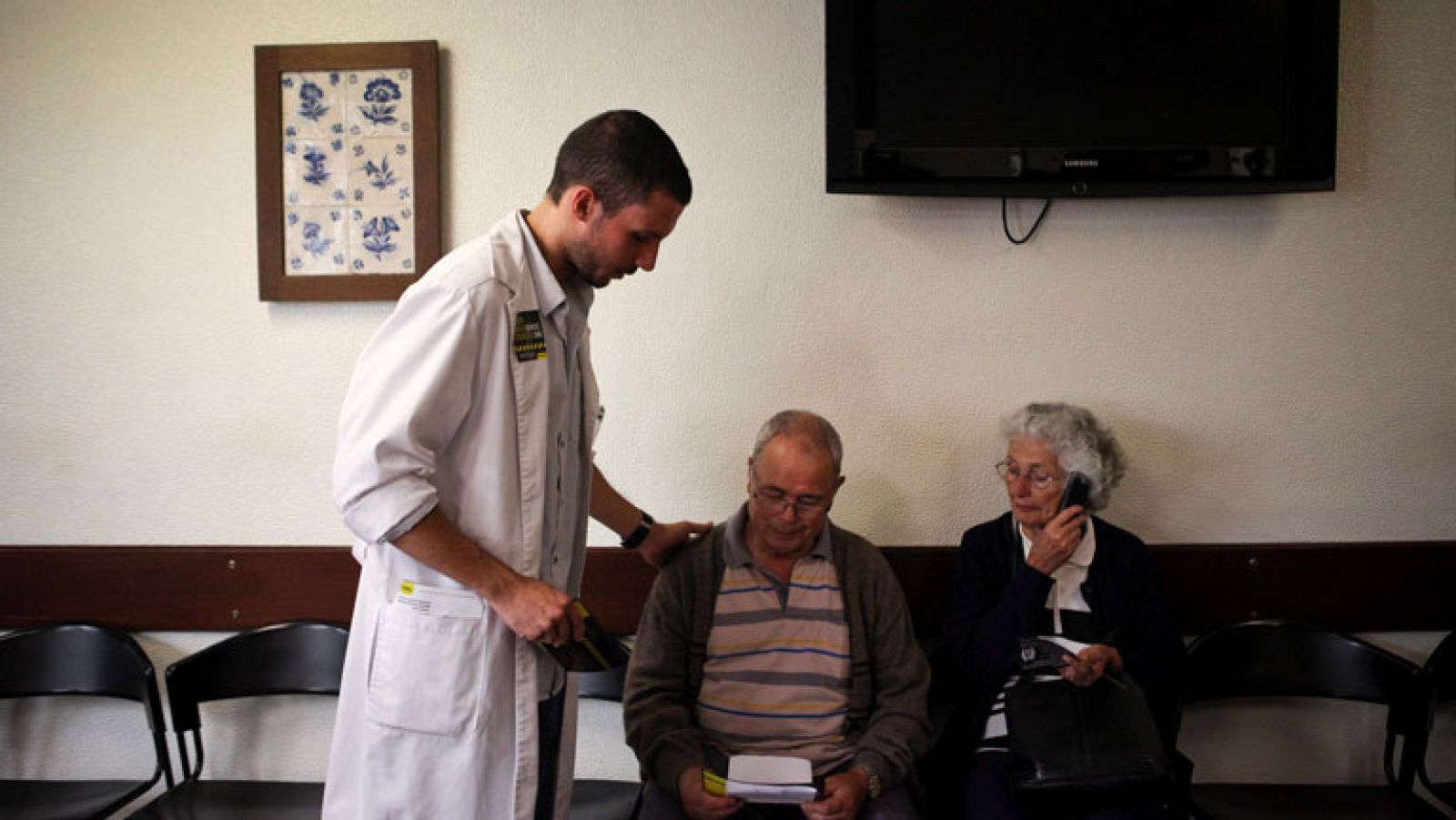 Sociedades científico-médicas propone medidas para suavizar el impacto de los recortes