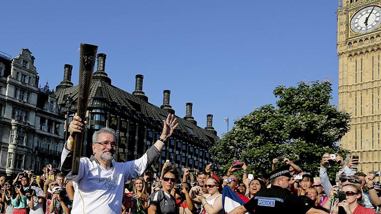 Con la antorcha de Londres va la fiesta
