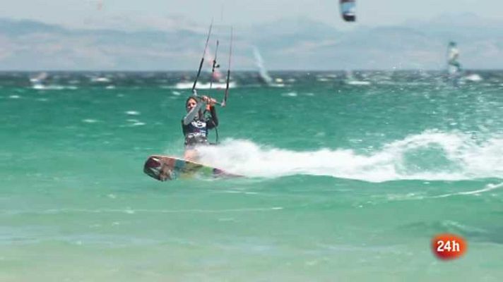 Zoom Tendencias - Tarifa, un mar de olas