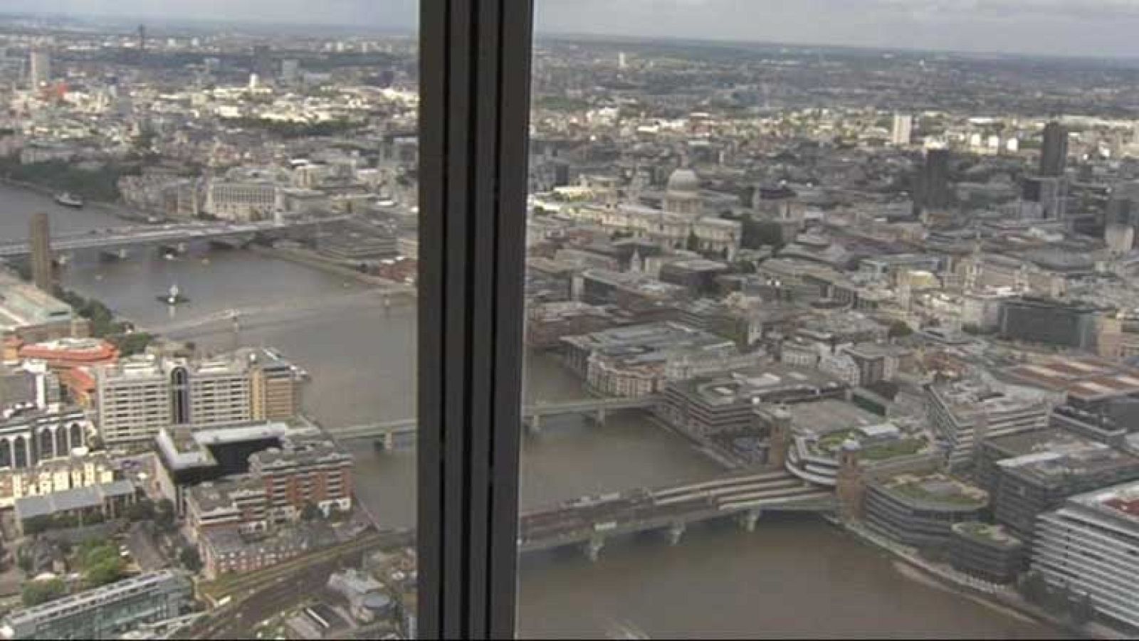 La primera ciudad vertical de Europa con 310 metros de altura