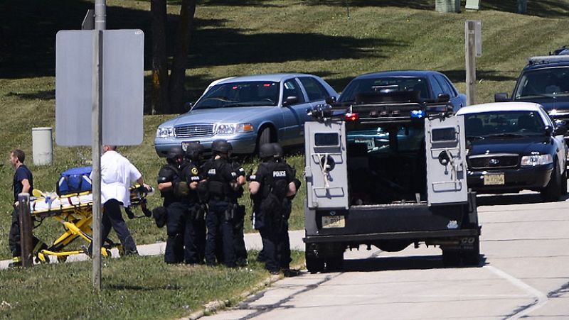 Al menos siete muertos en un tiroteo en un templo de la comunidad sij en EE.UU.
