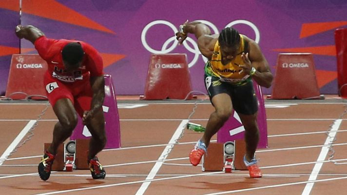 Londres en juego - Lanzan una botella a los finalistas de 100 metros