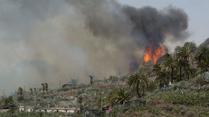 Informativo 24h - Mejoran los incendios canarios