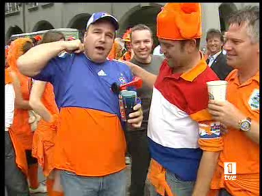 Eurocopa - Holanda se prepara contra Francia.