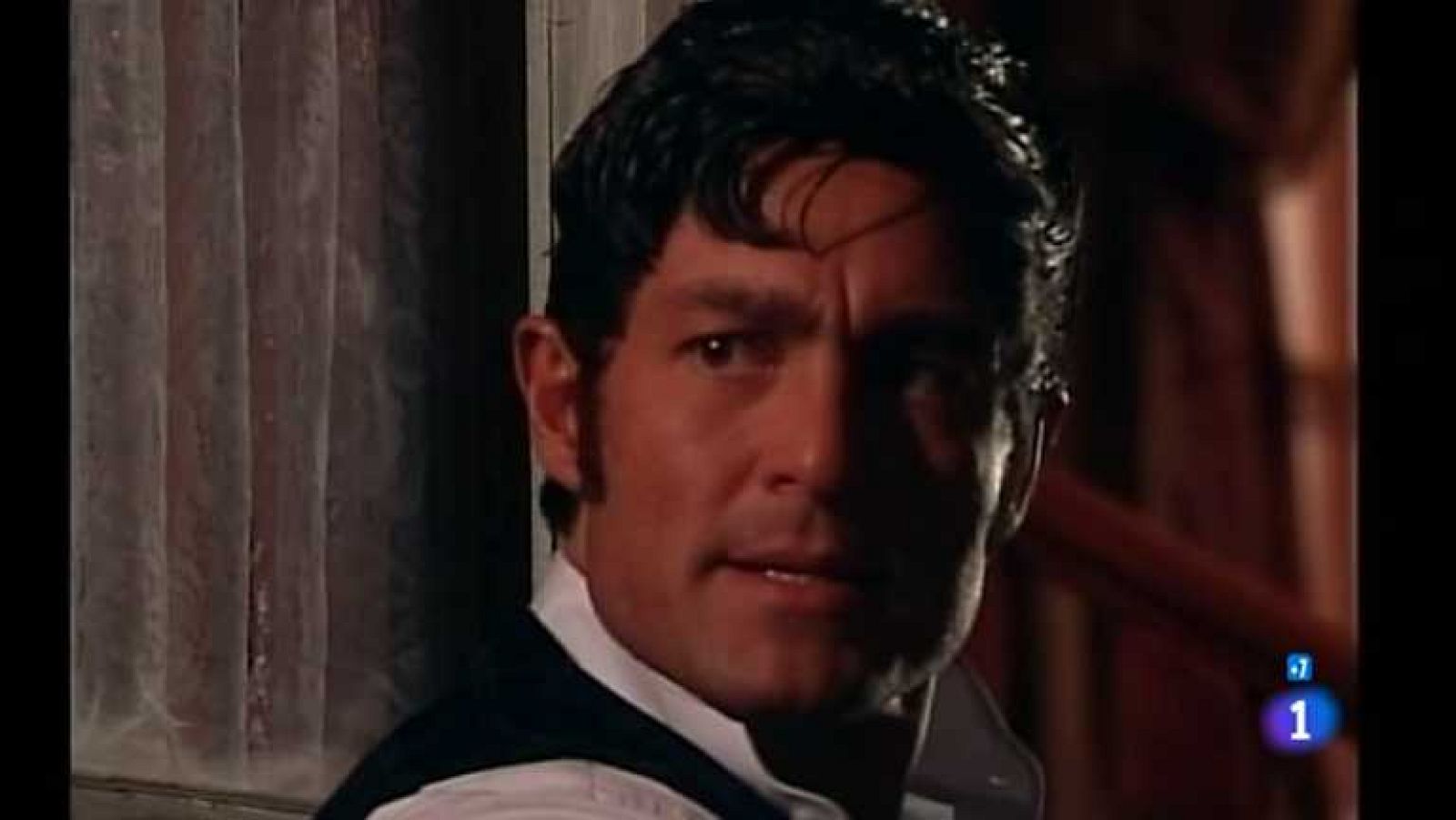 Amor real - Capítulo 12 - El padre Urbano pide a Manuel que dé trabajo a Rosario - ver ahora