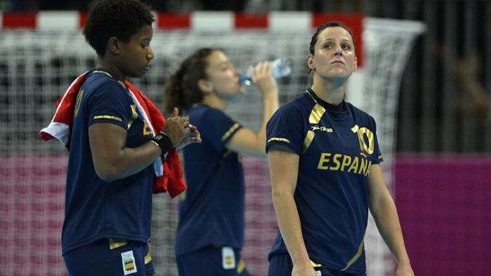 Telediario 1 - Las 'guerreras' de balonmano caen con la cabeza alta