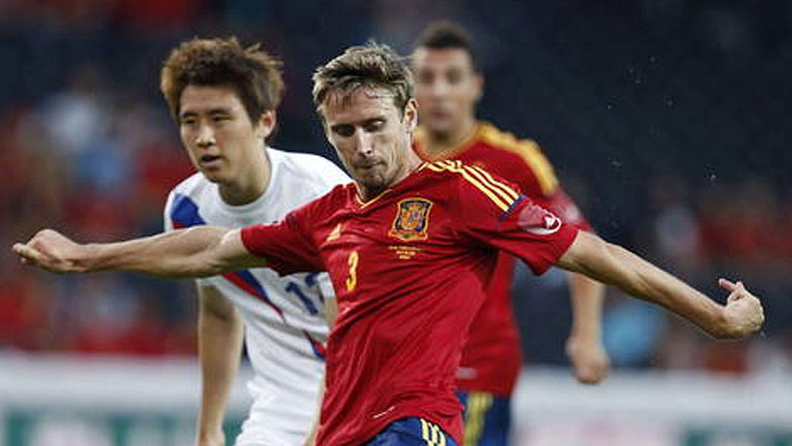 Del Bosque llama a Monreal y deja fuera a Xavi Hernández para el amistoso ante Puerto Rico