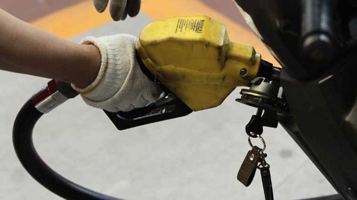 Informativo 24h - El precio de la gasolina se eleva a su nivel más alto desde abril