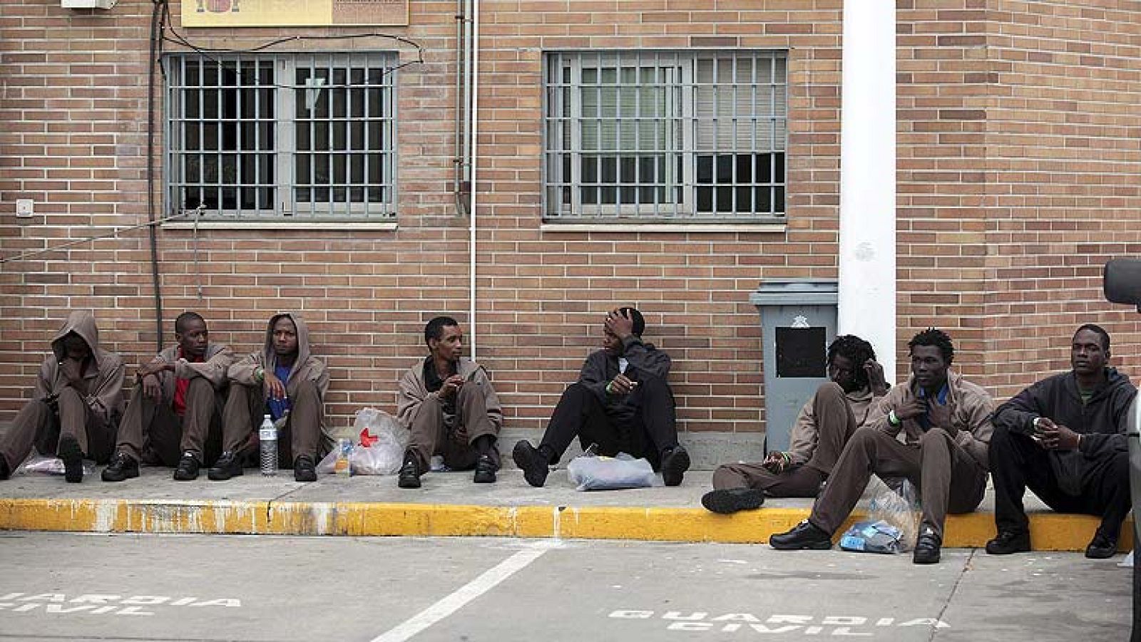 Los "sin papeles" enfermos crónicos serán atendidos pero la factura se pasará a su país de origen