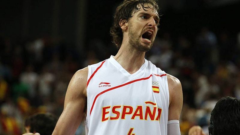 La selección española de baloncesto jugará su tercera final olímpica después de eliminar a Rusia en una irregular semifinal, en la que sacó a tiempo su casta de campeón.