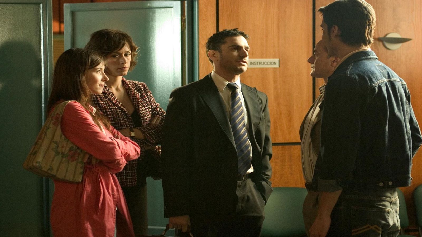 Al filo de la ley - Esos juegos - ver ahora