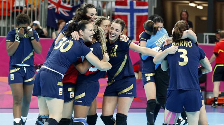 Telediario 1 - Las 'guerreras' del balonmano se cuelgan el bronce en una final histórica