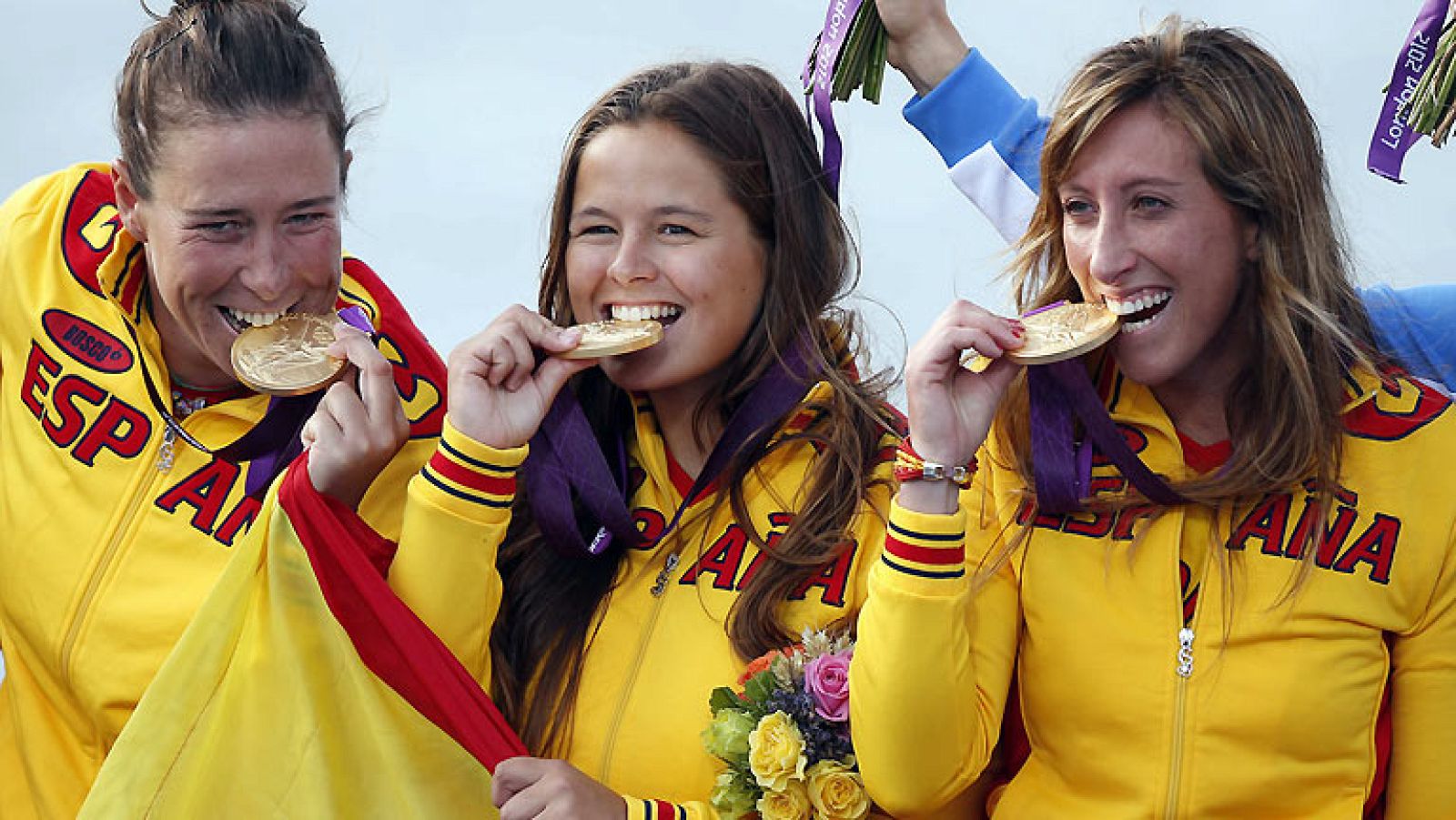 La vela suma la tercera medalla de oro para España
