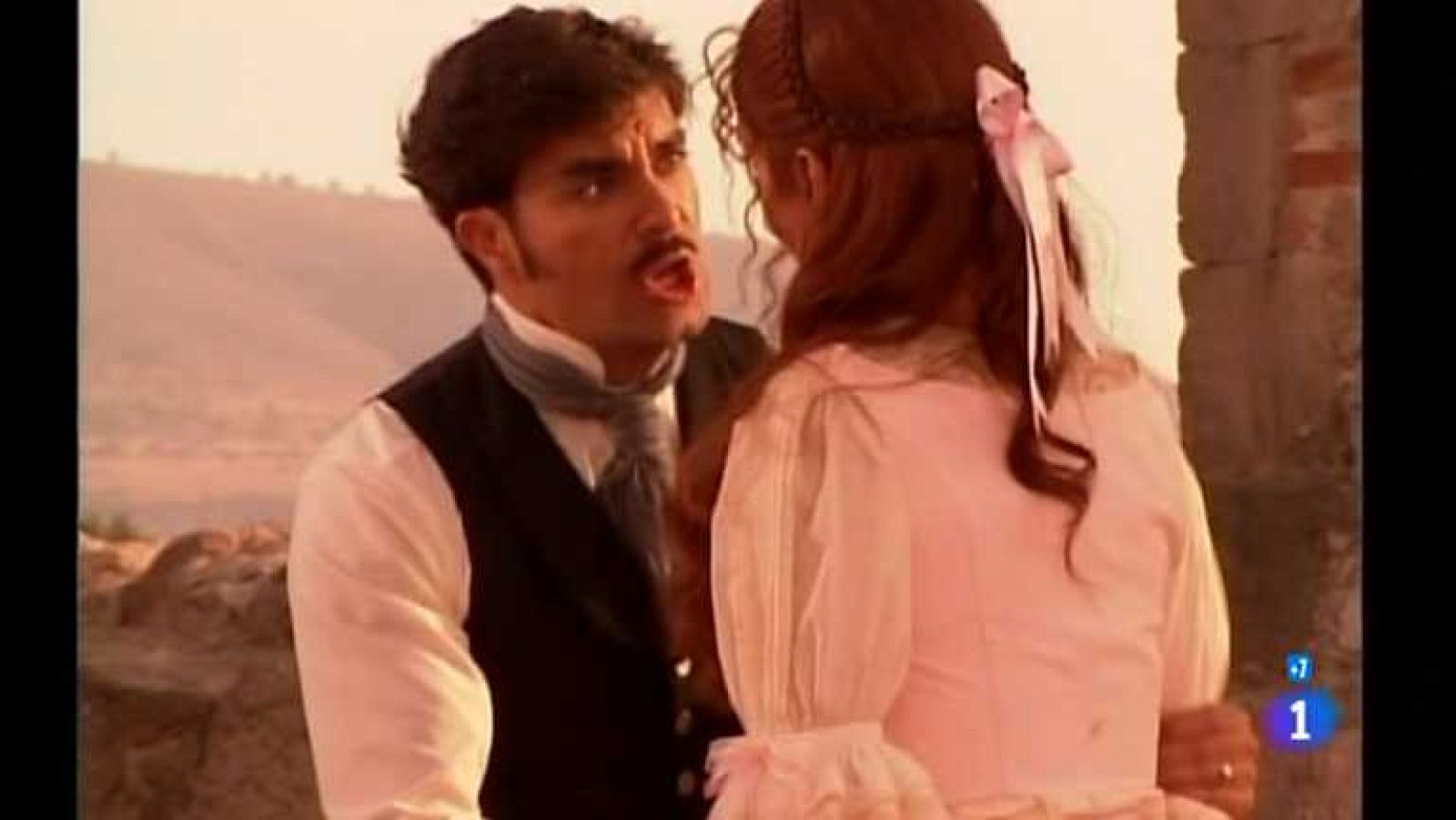 Amor real - Capítulo 13 - En su encuentro con Matilde, Adolfo le suplica que no le abandone - ver ahora