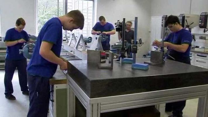 Telediario 1 - Españoles cotizando en Alemania