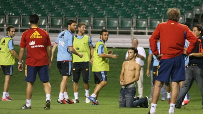 Telediario 1 - Gran ambiente y espontáneos en Puerto Rico para ver a la Roja
