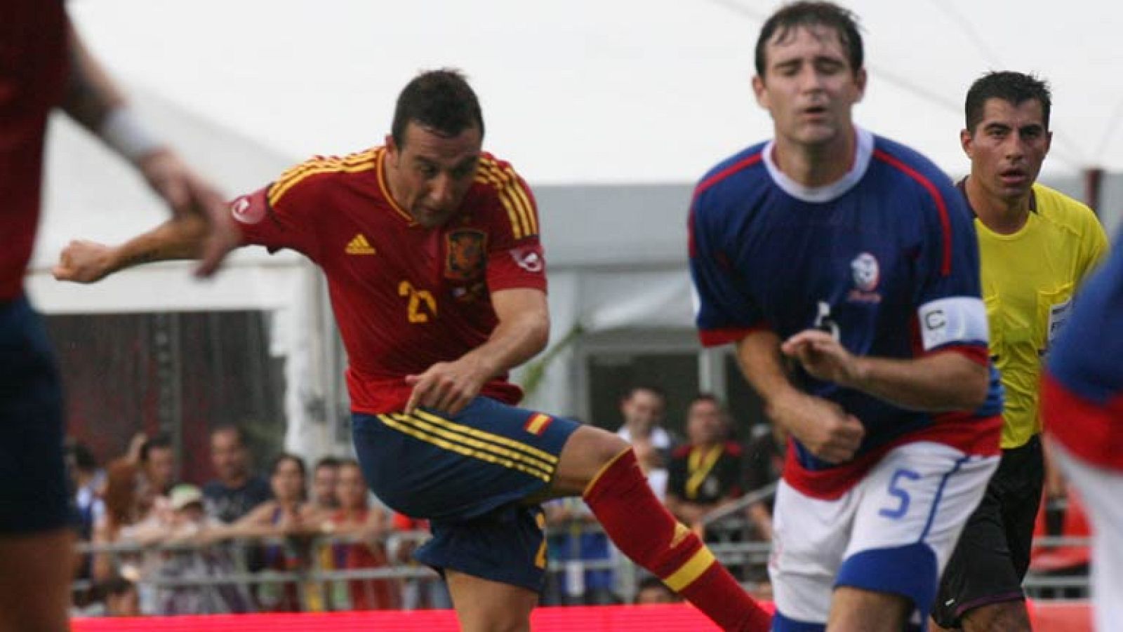 Cazorla abre el marcador contra Puerto Rico (0-1) - Fútbol | Ver