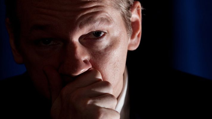 Informativo 24h - Ecuador otorga asilo político al fundador de Wikileaks, Julian Assange