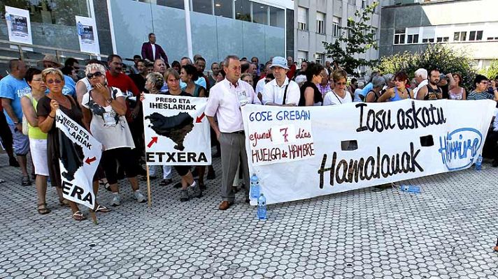 Telediario 1 - Interior decidirá este viernes si concede el tercer grado al preso etarra enfermo