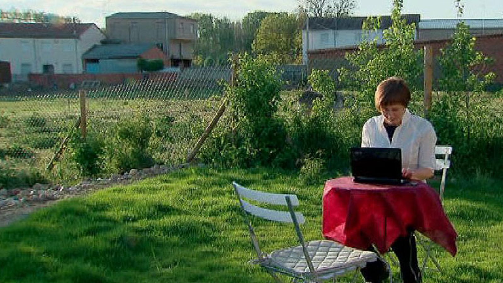 Informe Semanal: Vivir conectados