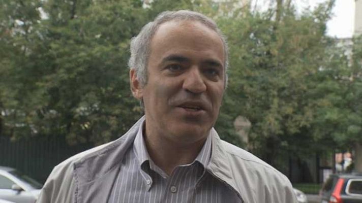 Telediario 1 - Kasparov se enfrenta a la cárcel