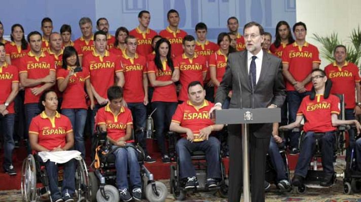 Telediario 1 - Rajoy: "Representáis el afán de superación y el valor del esfuerzo"