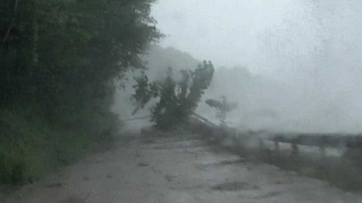 Telediario 1 - Tormenta tropical Isaac