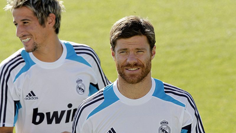 El Real Madrid quiere saborear las mieles del triunfo por primera vez esta temporada, y lo buscará en el siempre difícil campo del Getafe, en el que no podrá jugar Diego León, jugador cedido por los blancos.