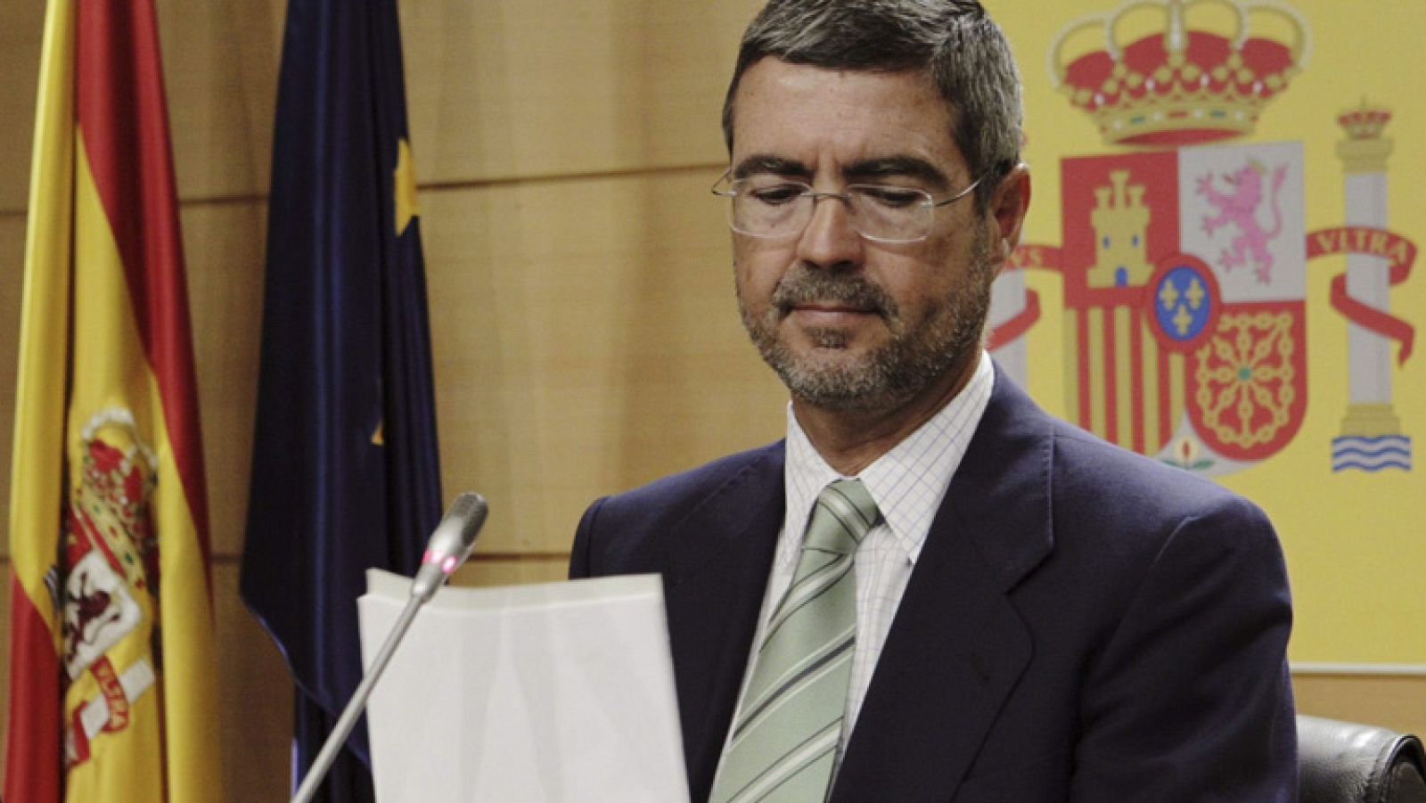 El Gobierno advierte que la caída de la economía "seguirá en la segunda mitad del año"