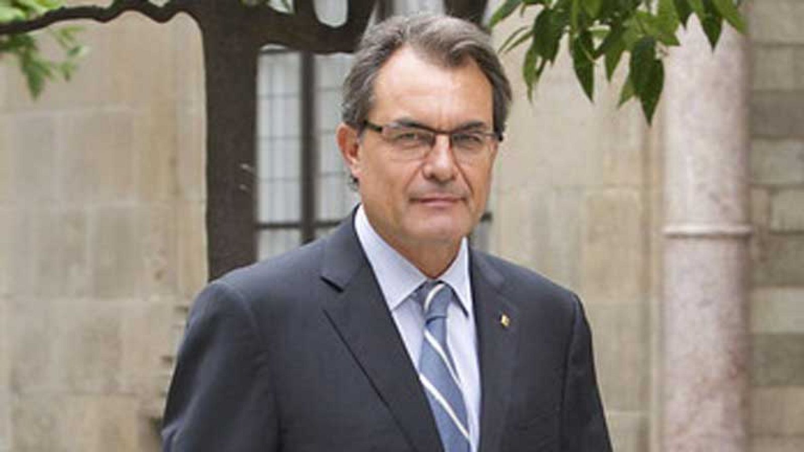 Los analistas ven el rescate como la única salida de Cataluña que debe afrontar una deuda de 6 millones de euros