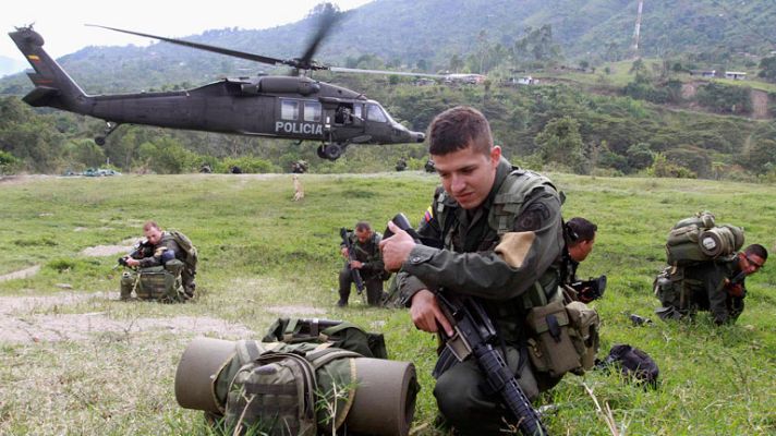 Informativo 24h - Los colombianos apoyan la oferta de diálogo de Santos a las FARC