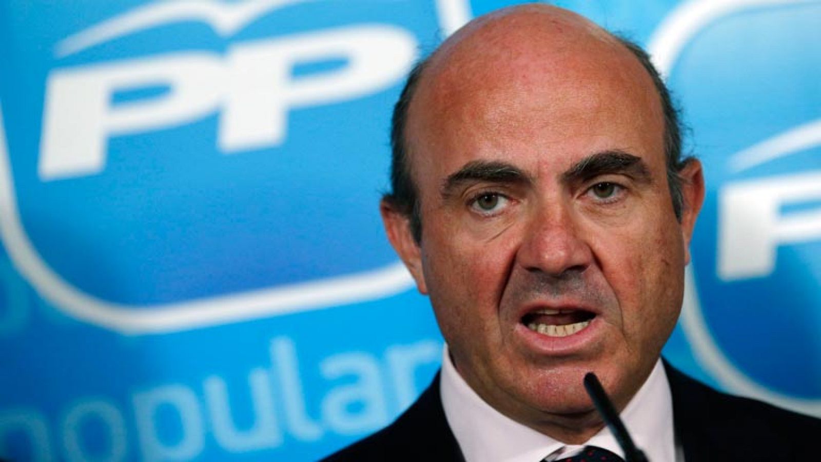 De Guindos niega el rescate de España y solo pone a Cataluña la condición del déficit