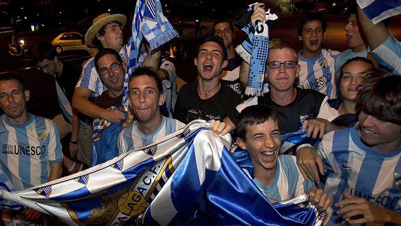 Tras conseguir su pase en la previa contra el Panathinaikos, el Málaga estará este jueves en el bombo de la UEFA, que sorteará la fase previa de la Champions 2012-2013, en la que también estarán Real Madrid, Barcelona y Valencia.