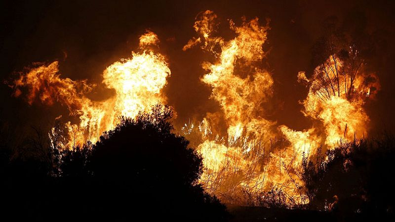 Declarado un incendio en Coín (Málaga), que avanza sin control