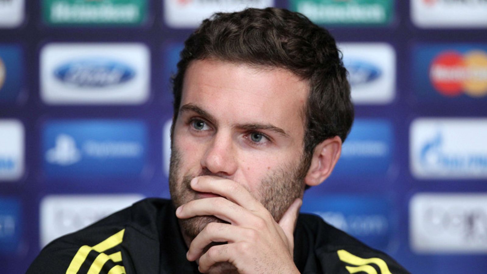 Juan Mata,campeon de Europa y del mundo, en solo unos meses se ha convertido es uno de los referentes del Chelsea tanto por lo deportivo como por el cariño que le tiene la afición.