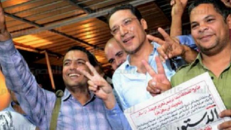 Comienza el juicio de un presentador de TV por incitación a la violencia contra el Presidente Mursi en Egipto