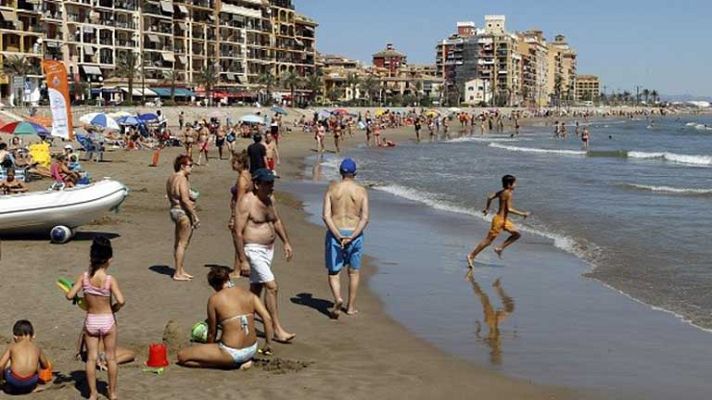 Telediario 1 - Turistas extranjeros en España