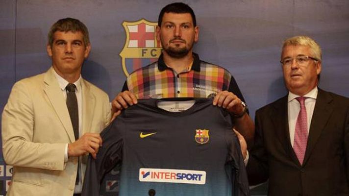 Telediario 1 - Sterbik, nuevo portero del FC Barcelona de balonmano