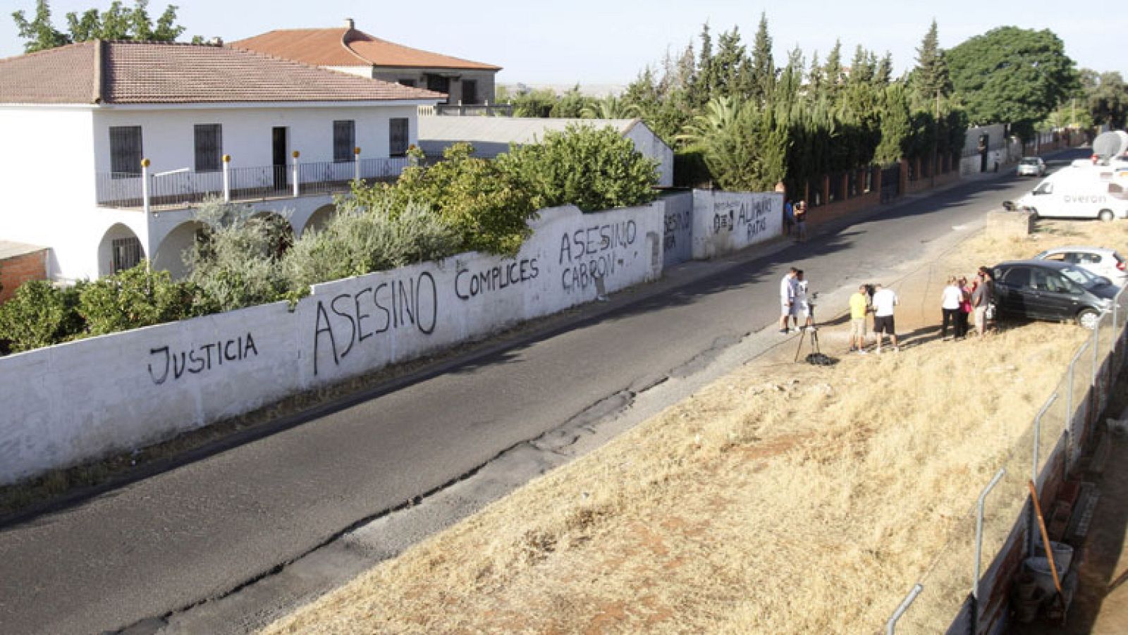 La policía regresa a Las Quemadillas para recoger muestras de tierra - Informativo 24h | Ver