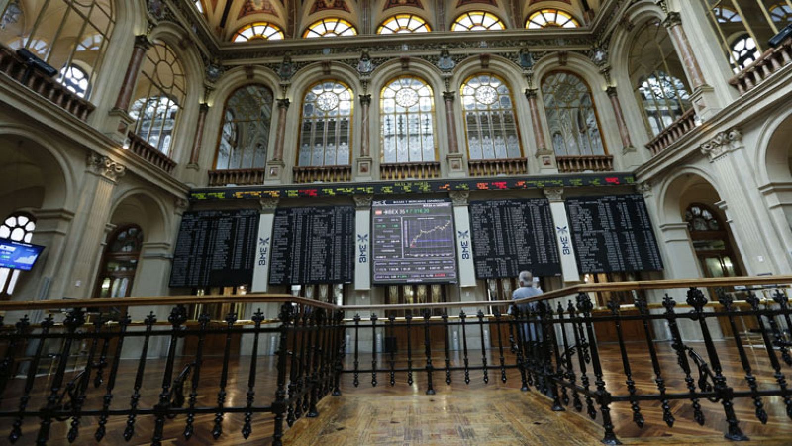 La prima de riesgo cae a 518 puntos