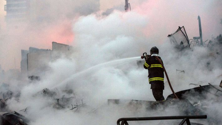 Telediario 1 - Un incendio arrasa una favela de Sao Paulo