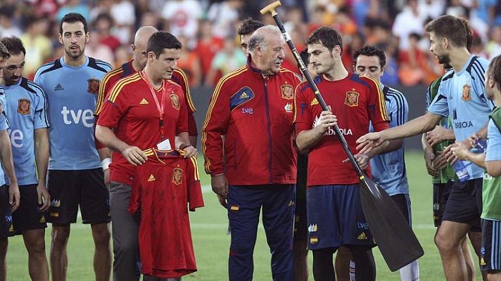 Telediario 1 - España vuelve con Villa ante Arabia Saudí mirando a Brasil 2014