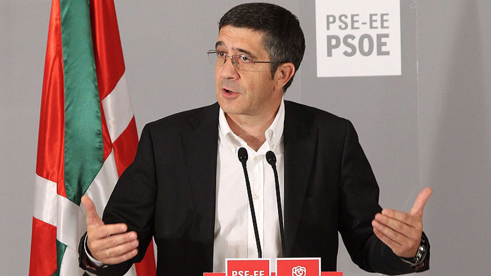 Patxi López insiste en la necesidad de un pacto fiscal